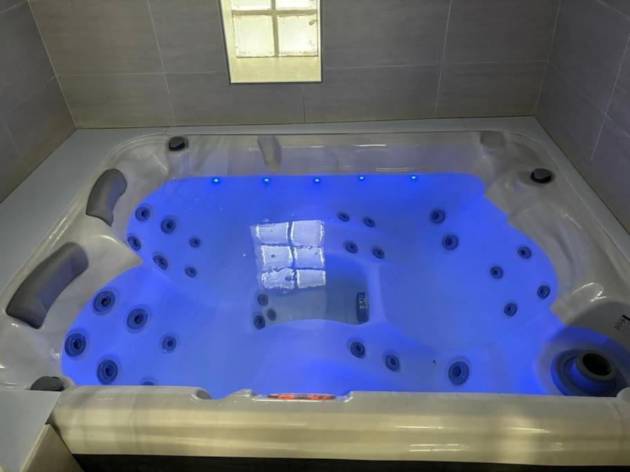 Maison Hyper Centre Jacuzzi Amboise Exterior photo